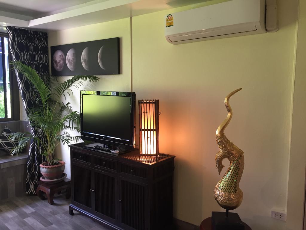 Fong Kaew And Baan Nang Fa Guesthouse Patong Екстер'єр фото