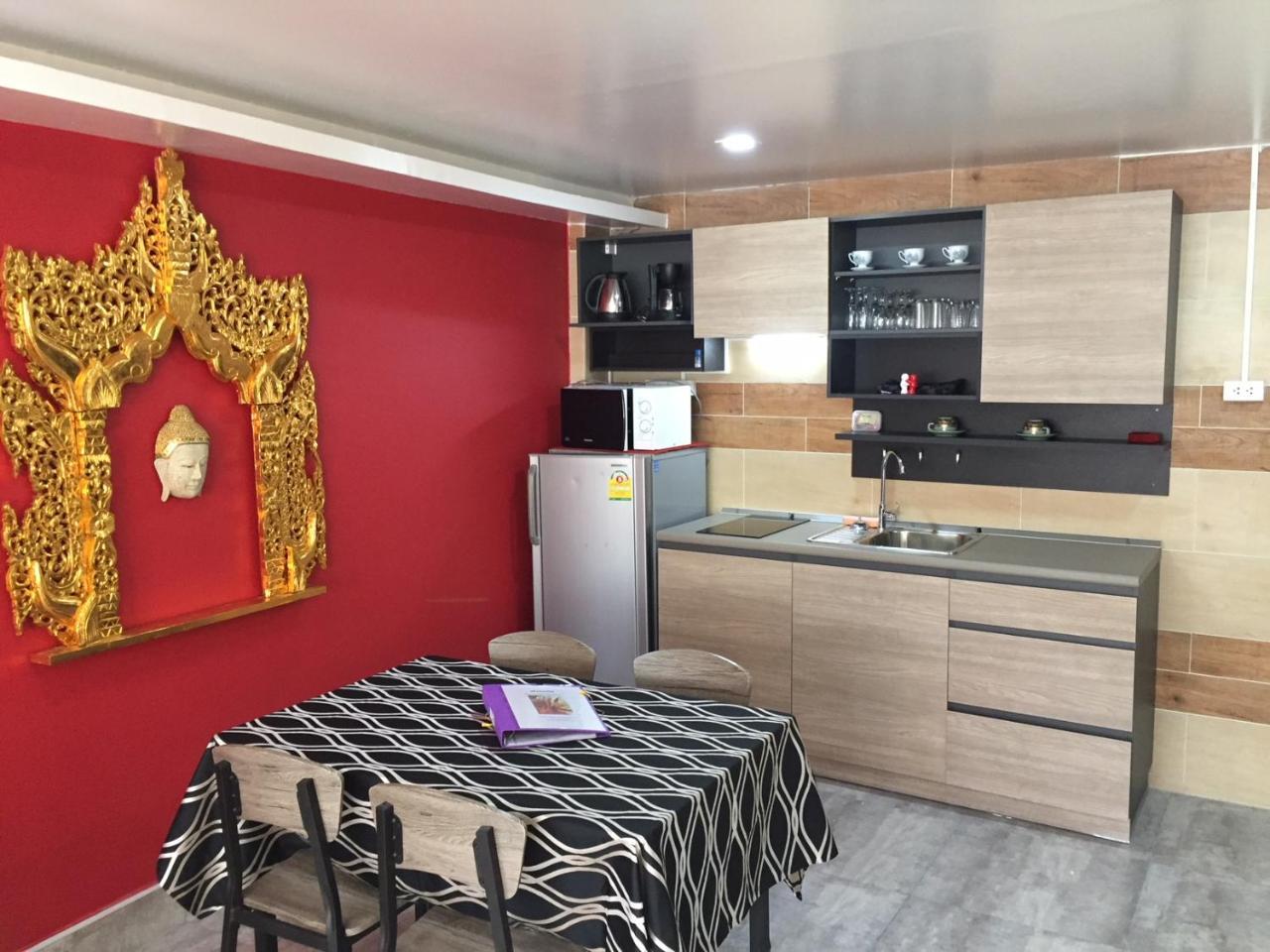 Fong Kaew And Baan Nang Fa Guesthouse Patong Екстер'єр фото