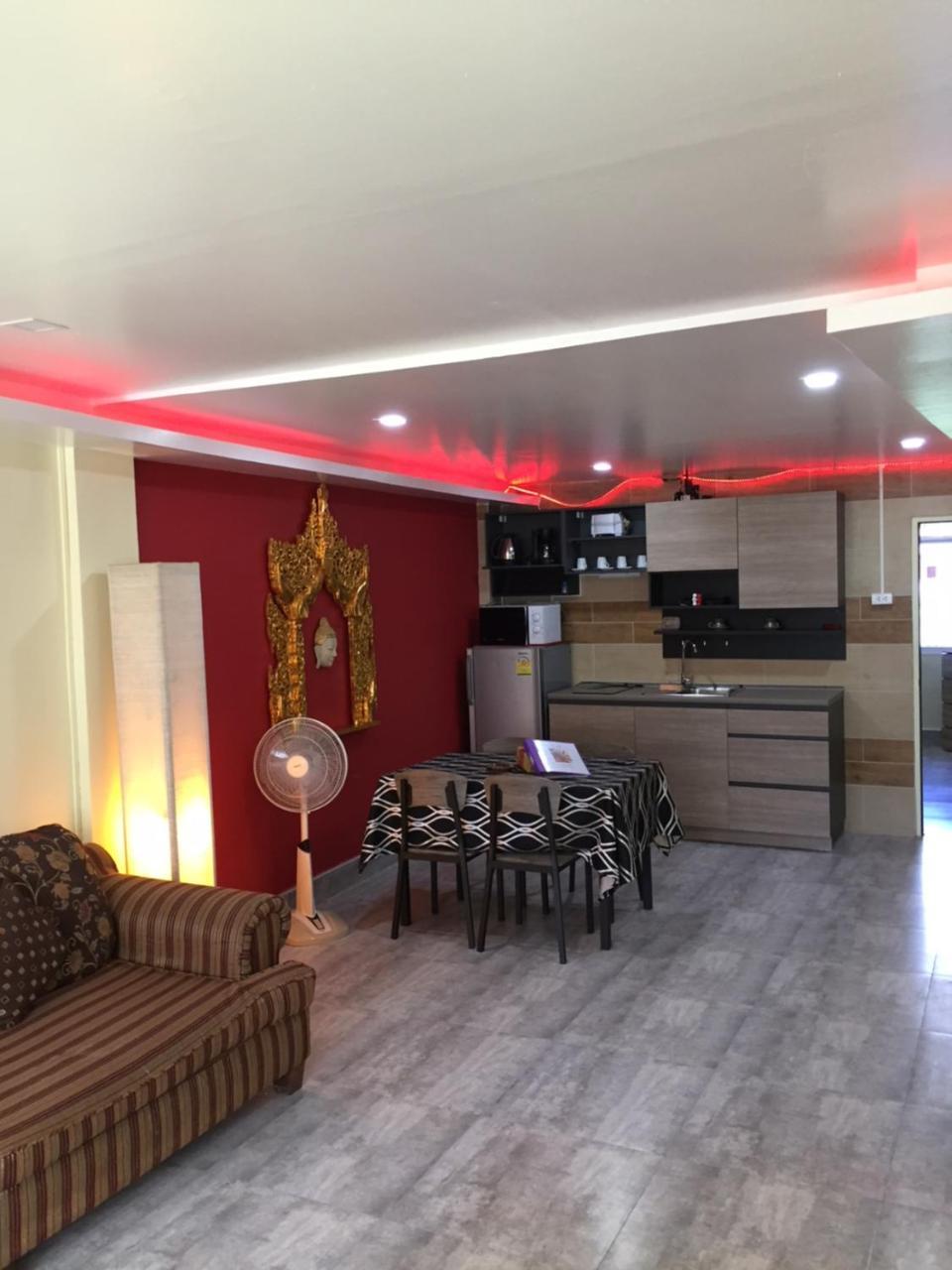 Fong Kaew And Baan Nang Fa Guesthouse Patong Екстер'єр фото